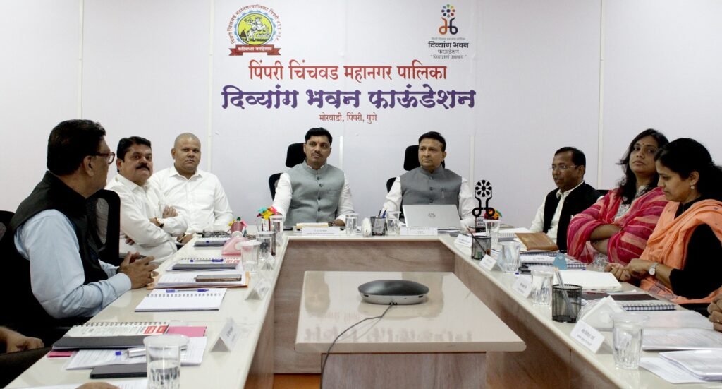 दिव्यांग बांधवांना सन्मानाने जगण्यासाठी दिव्यांग भवन ठरत आहे भक्कम आधार – महापौर रवि लांडगे