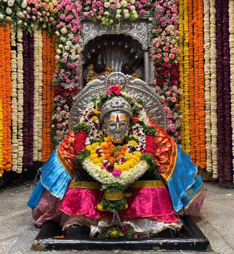 आषाढी एकादशीनिमित्त आळंदीत भाविकांची गर्दी