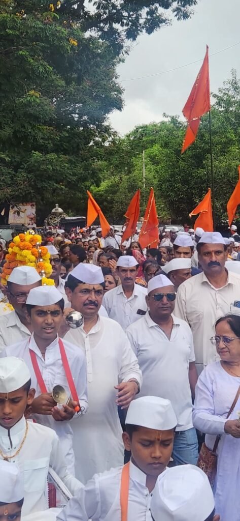 आषाढी एकादशी निमित्त राष्ट्रीय श्रमिक आघाडीची भव्य दिंडी उत्साहात; हजारो वारकरी श्रमिकांचा उत्स्फूर्त सहभाग!
